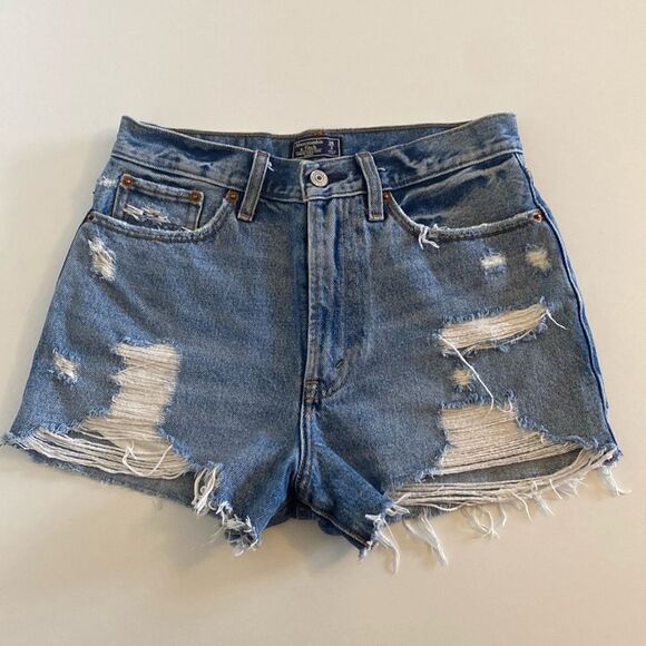 Abercrombie & Fitch Distressed Annie High Rise Short Size 2 / 26 - Picture 2 of 8